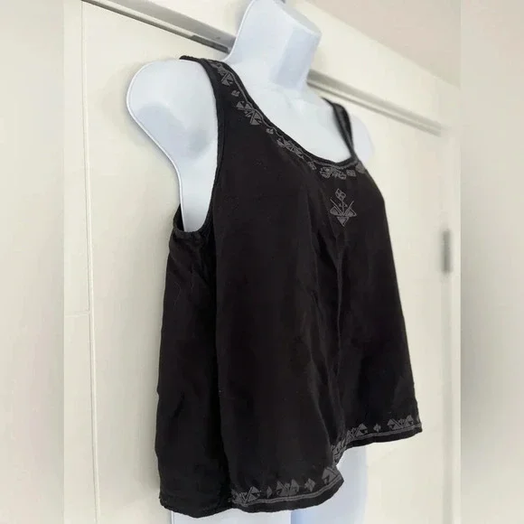 Roxy/ Black boho/ Embroidered/ Tank top/ Laser cut design/ Size US S - Picture 4 of 12